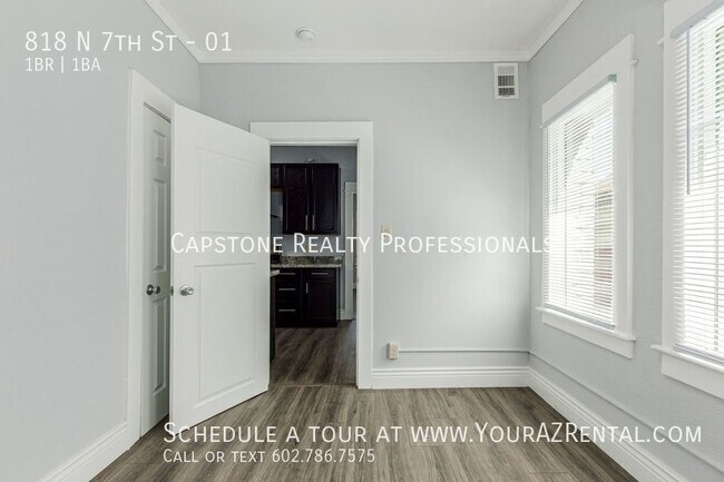 Building Photo - 818 N 7th St