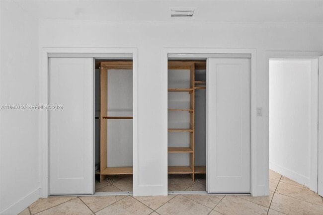 Building Photo - 7320 S Waterway Dr