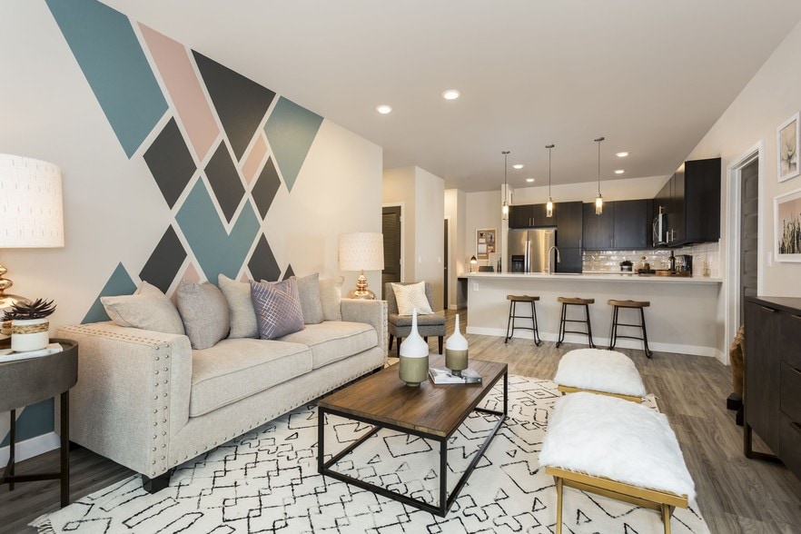 Solana Olde Town Station apartments — community photo - Solana Olde Town Station