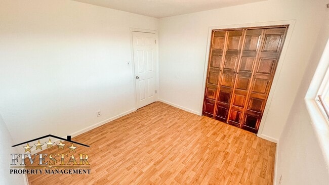 Building Photo - 3311 Camellia Dr