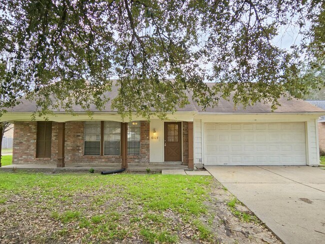 Building Photo - 6103 Wolfboro Dr