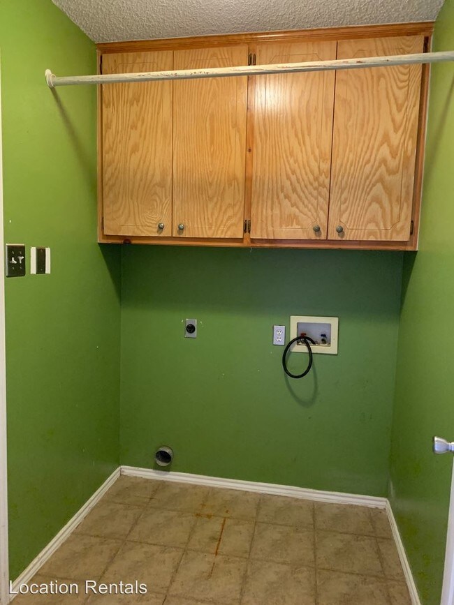 Building Photo - 3 br, 2 bath House - 6216 15th Street