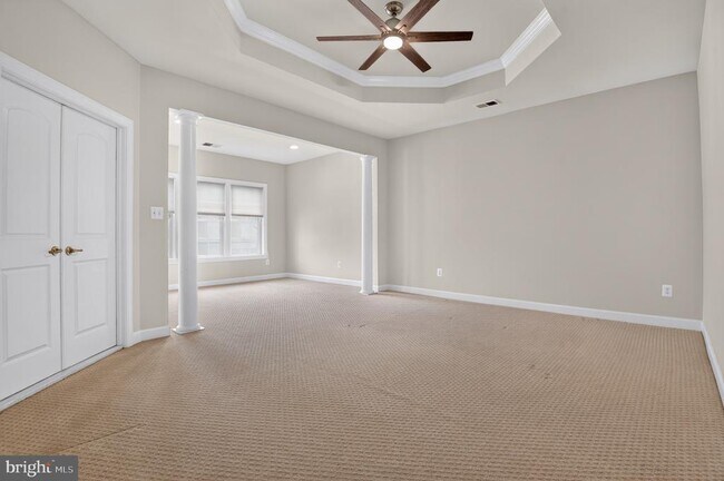 Building Photo - 24949 Earlsford Dr