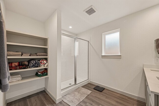 Building Photo - 1119 Kinder Sky Ln