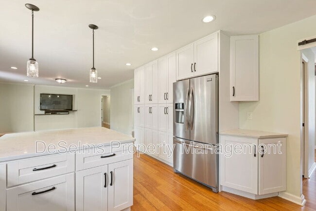 Building Photo - 6999 Tartan Dr