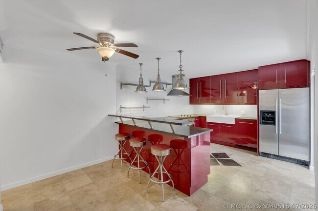 Building Photo - 1840 San Juan Dr