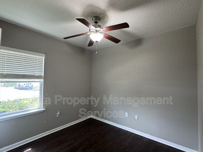 Building Photo - 5775 Ortega View Way