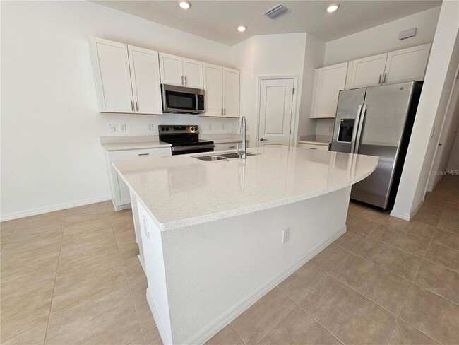Building Photo - 15060 Cuzcorro Ct