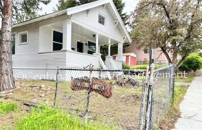 Building Photo - 2 Bedroom 1 Bath walking distance to Montana Tech