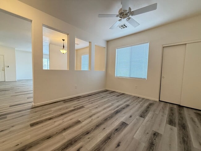 Building Photo - 813 Peachy Canyon Cir