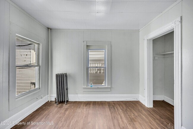 Building Photo - 1149 Luzerne St
