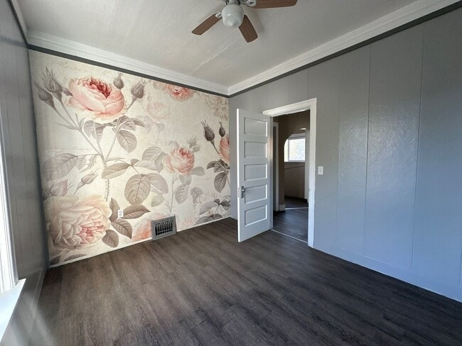 Building Photo - N10th332