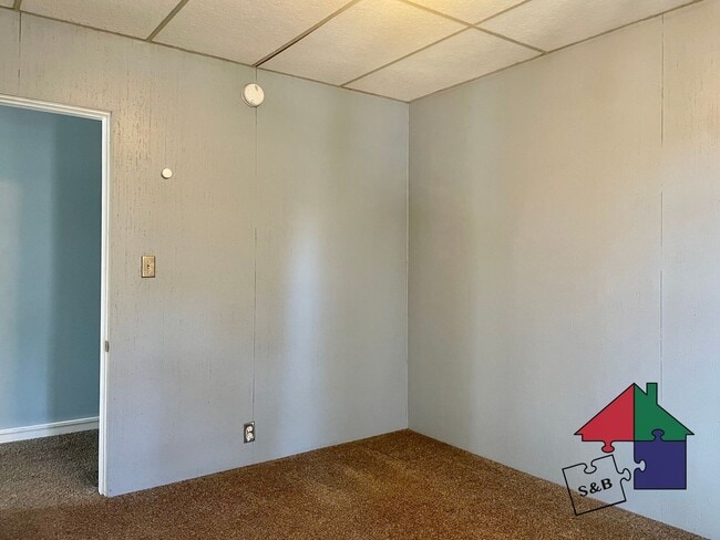 Building Photo - 47 Orange St