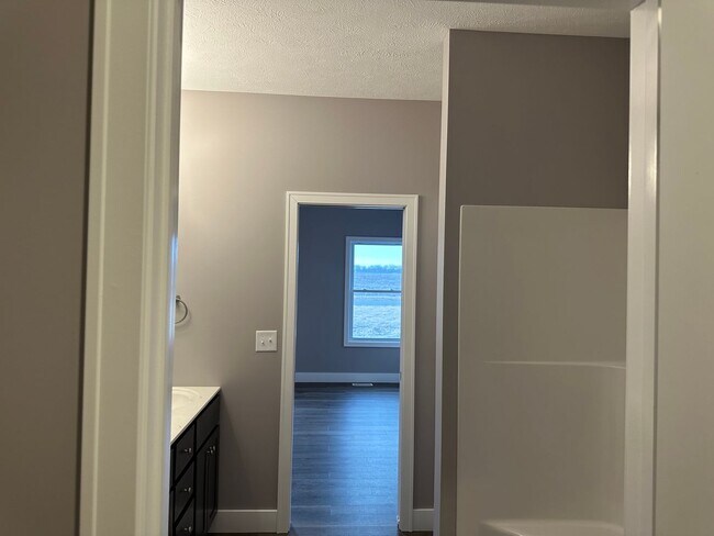 Building Photo - Castles Pines Duplex