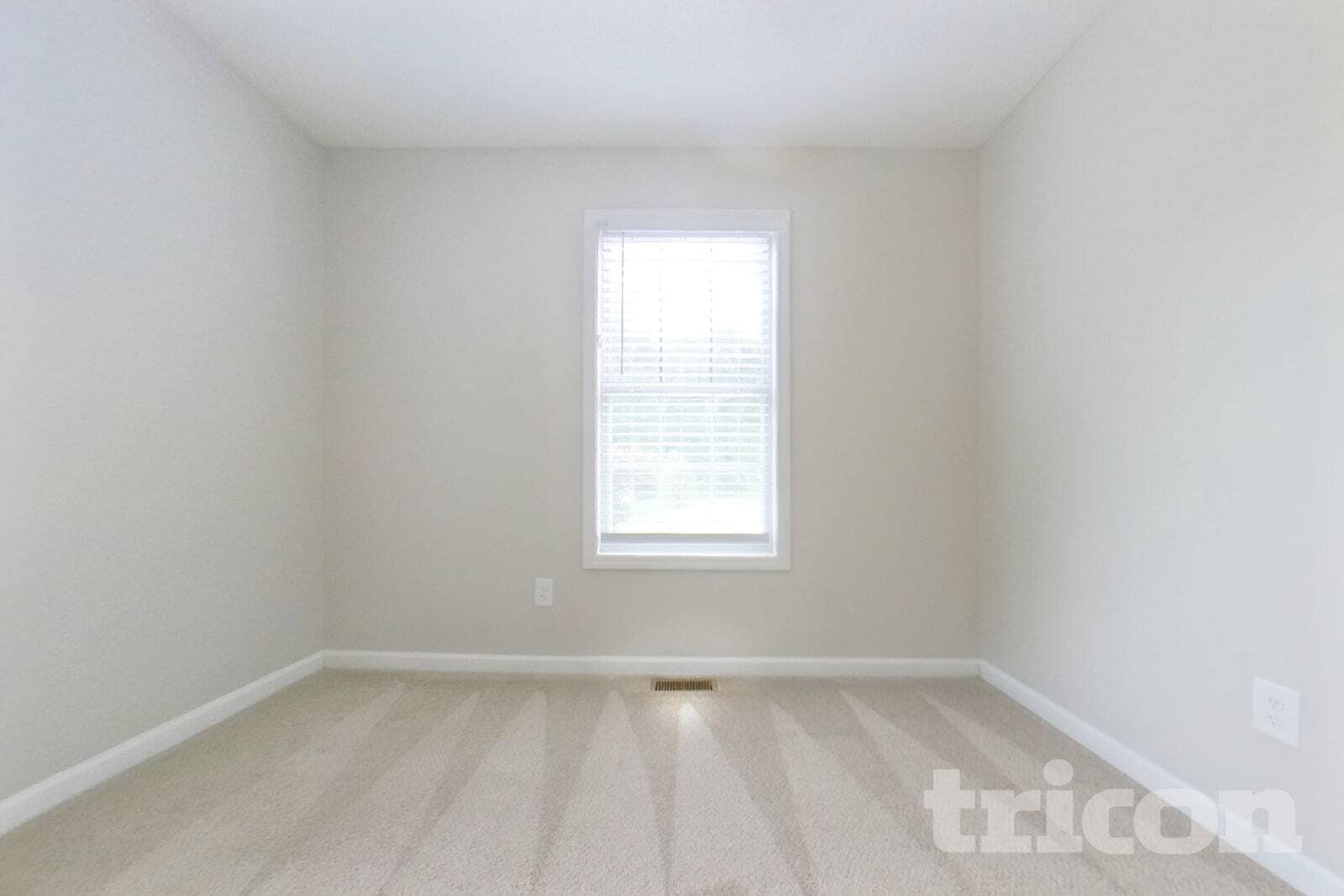 Building Photo - 113 Ivy Brook Dr