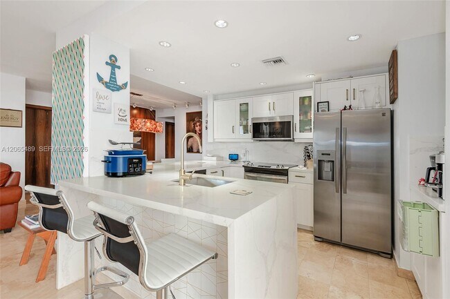 Building Photo - 11111 Biscayne Blvd