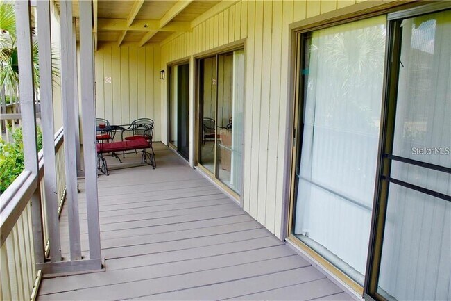 Building Photo - 901 Tennis Way