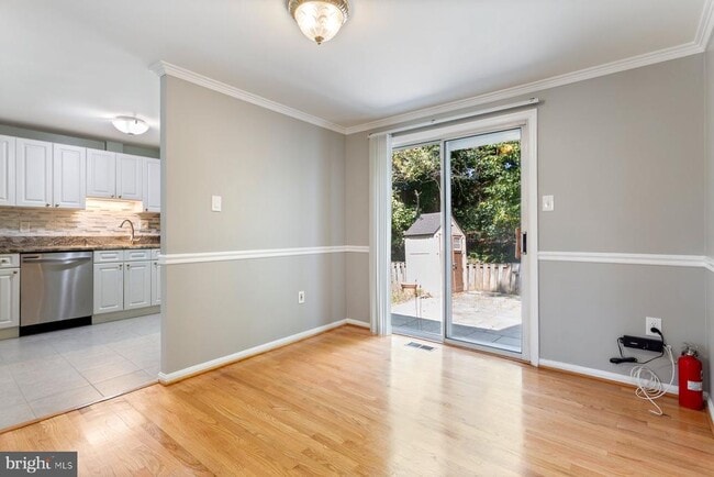 Building Photo - 10603 Tuppence Ct