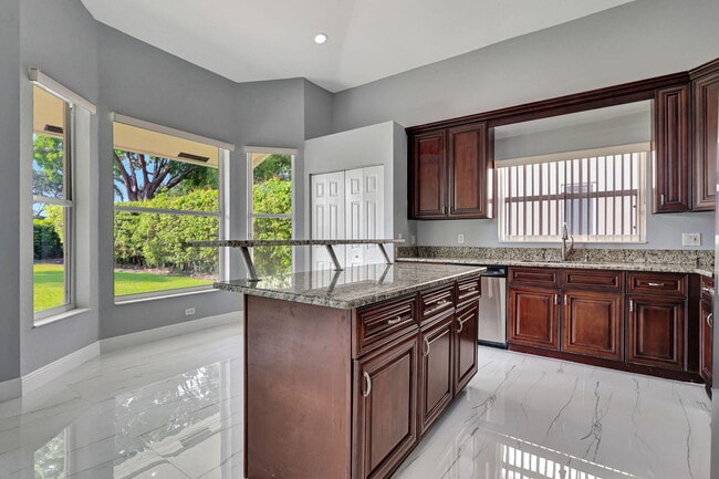 Building Photo - 4190 Bahia Isle Cir