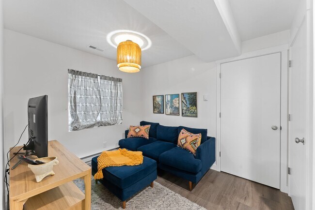 Building Photo - 6682 Serviceberry Dr