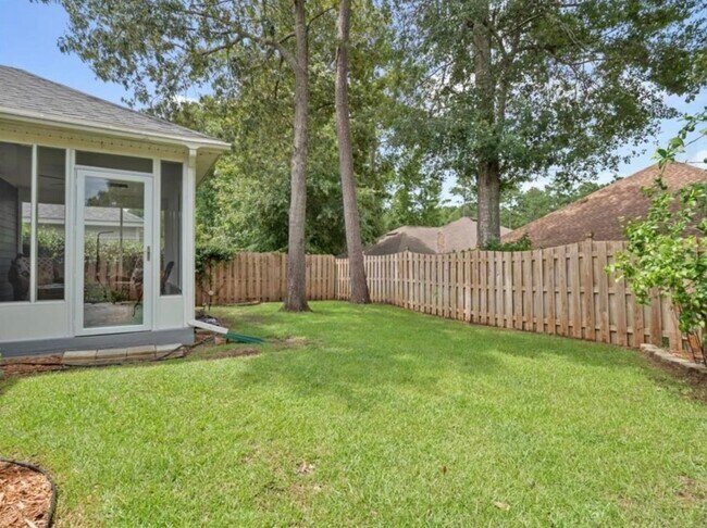 Building Photo - 9405 Windam Way