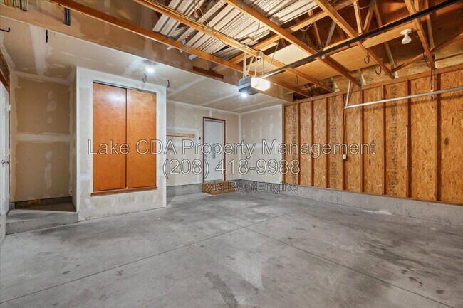 Building Photo - 8920 Torrey Ln