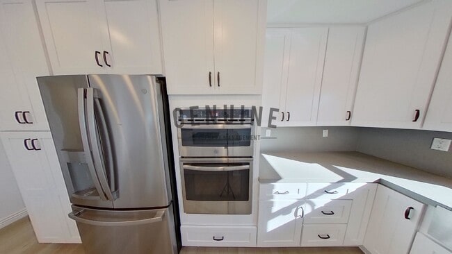 Building Photo - COMING SOON: Beautiful 3BD 3.5BA Townhome in Newport Heights