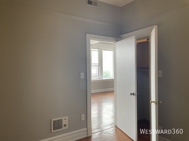 Building Photo - 1550 N Homan Ave.