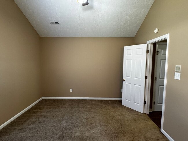 Building Photo - Cozy 3 Bedroom 2 Bath Home in Raeford.