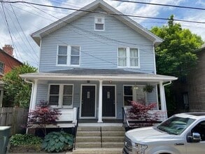 Building Photo - Redbud Alley 123-125 YBR