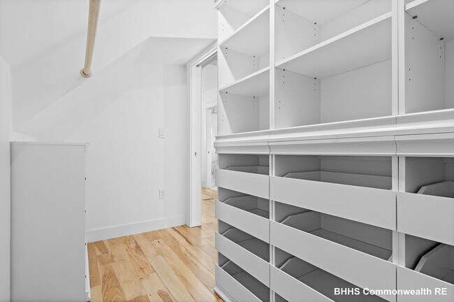 Building Photo - 15 Spring Hill Terrace