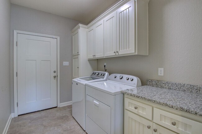 Building Photo - Miller's Glenn Subdivision
