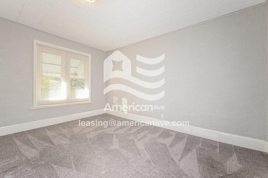 Building Photo - 1402 Linden St