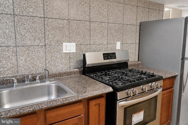 Building Photo - 59 Galveston Pl SW