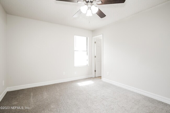 Building Photo - 3854 English Colony Dr S