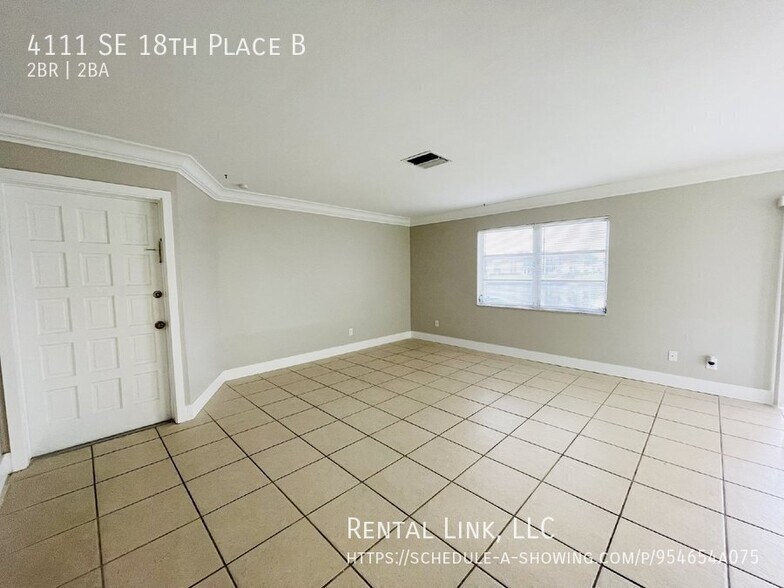 Building Photo - 4111 SE 18th Pl