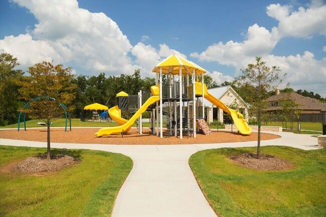 Building Photo - 5502 Pleasant Falls Dr