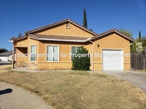 Building Photo - 46-46 Butterwick Ct