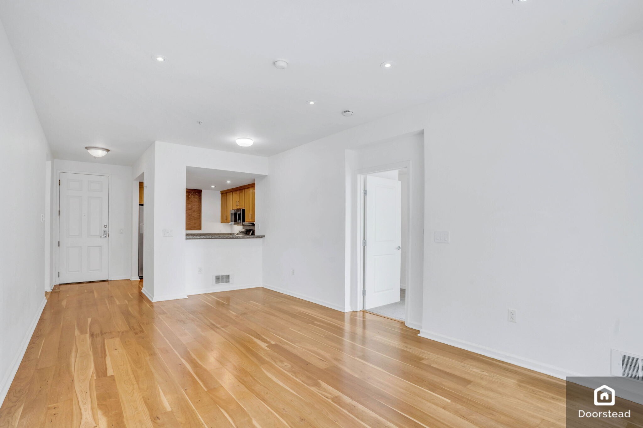 Building Photo - 301 Crescent Ct