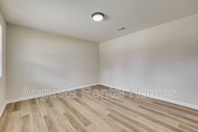 Building Photo - 3413 Charing Cross Ct