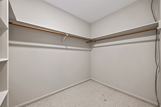 Building Photo - 6649 De Moss Dr