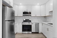 Building Photo - 3821 Marlborough Ave