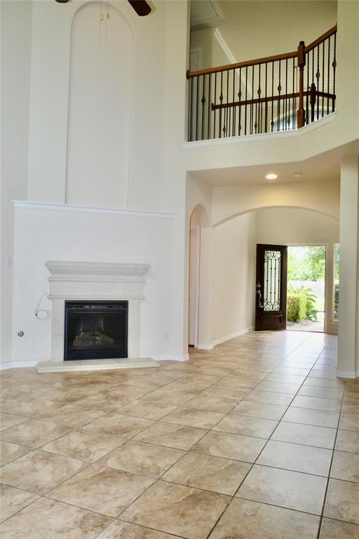 Building Photo - 20801 Sheridan Heights Ln