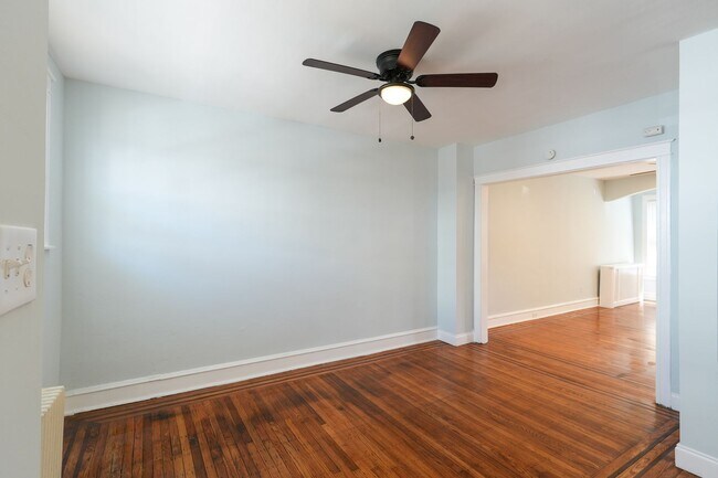 Building Photo - Move-In Ready 3BR/1BA South Philly Rowhome with In-Unit Laundry — 2 or 3BR Housing Choice Voucher...