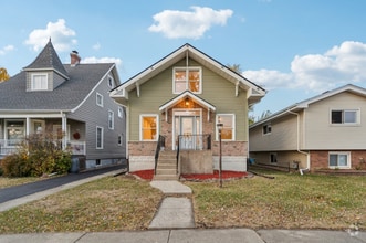 Building Photo - 1106 Rose Ave