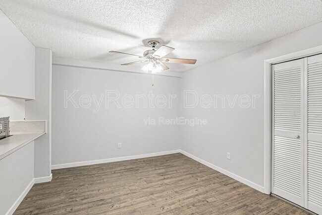 Building Photo - 12133 N Melody Dr
