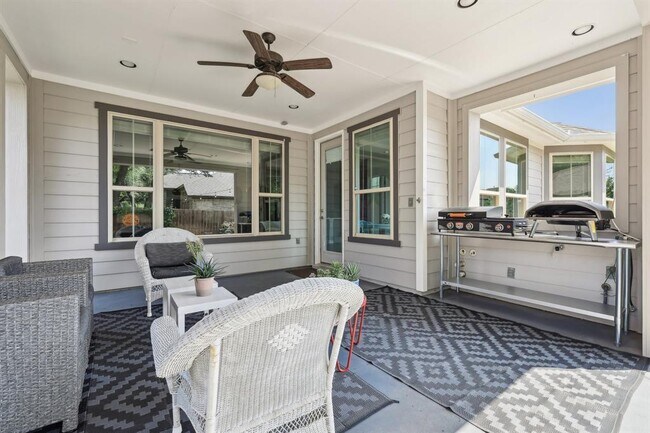 Building Photo - 712 Germander Rd