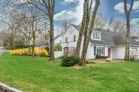 Building Photo - 10 Homeward Ln