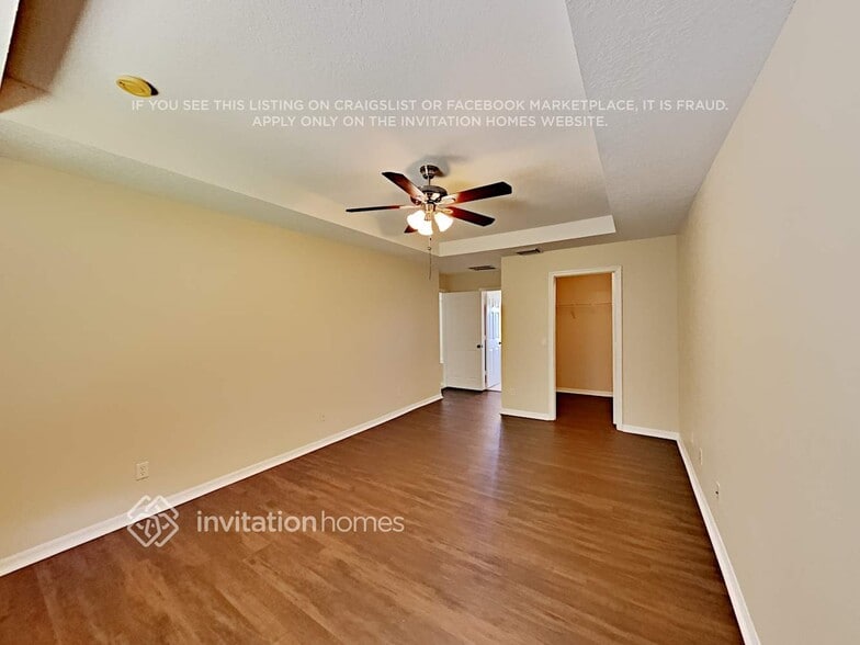 Building Photo - 3321 SW Savona Blvd