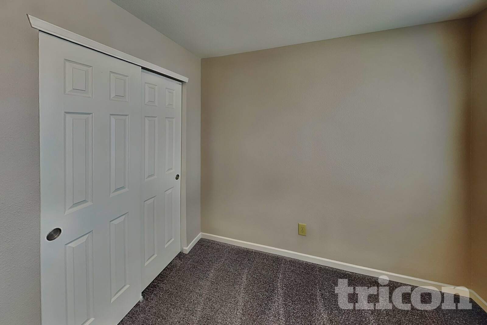 Building Photo - 2609 Woodfield Blvd